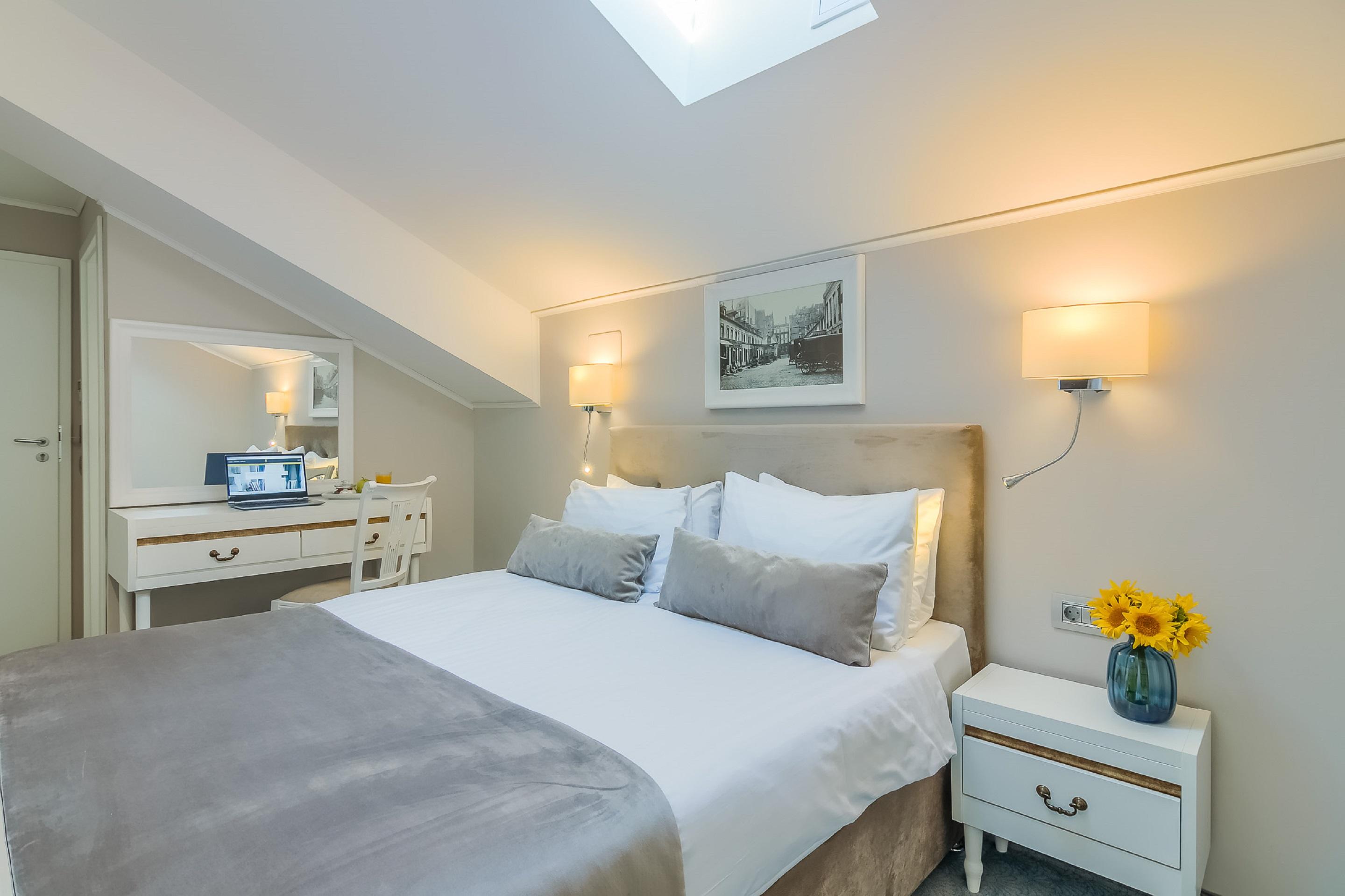 New Era Hotel Old Town Bucharest Parking With Fee Nearby Luaran gambar