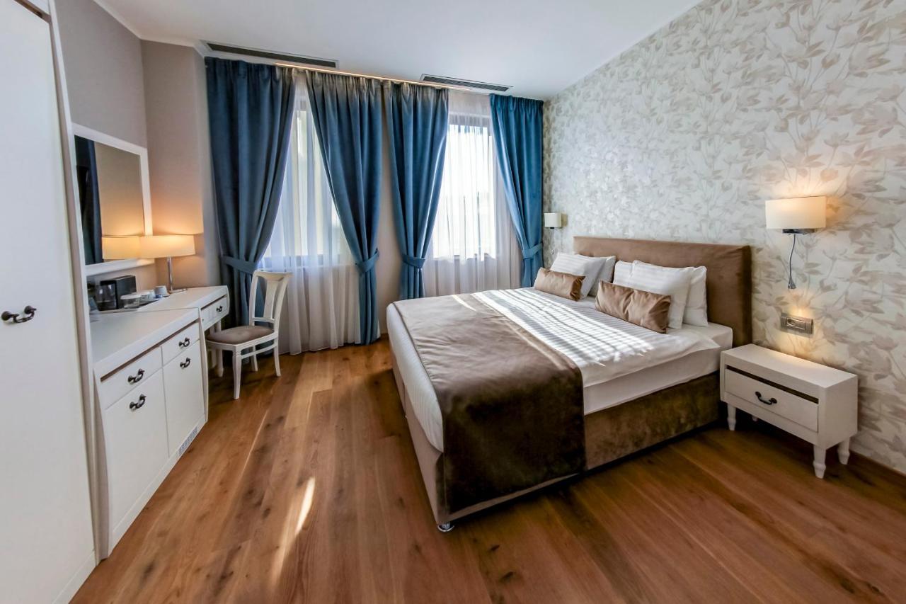 New Era Hotel Old Town Bucharest Parking With Fee Nearby Luaran gambar