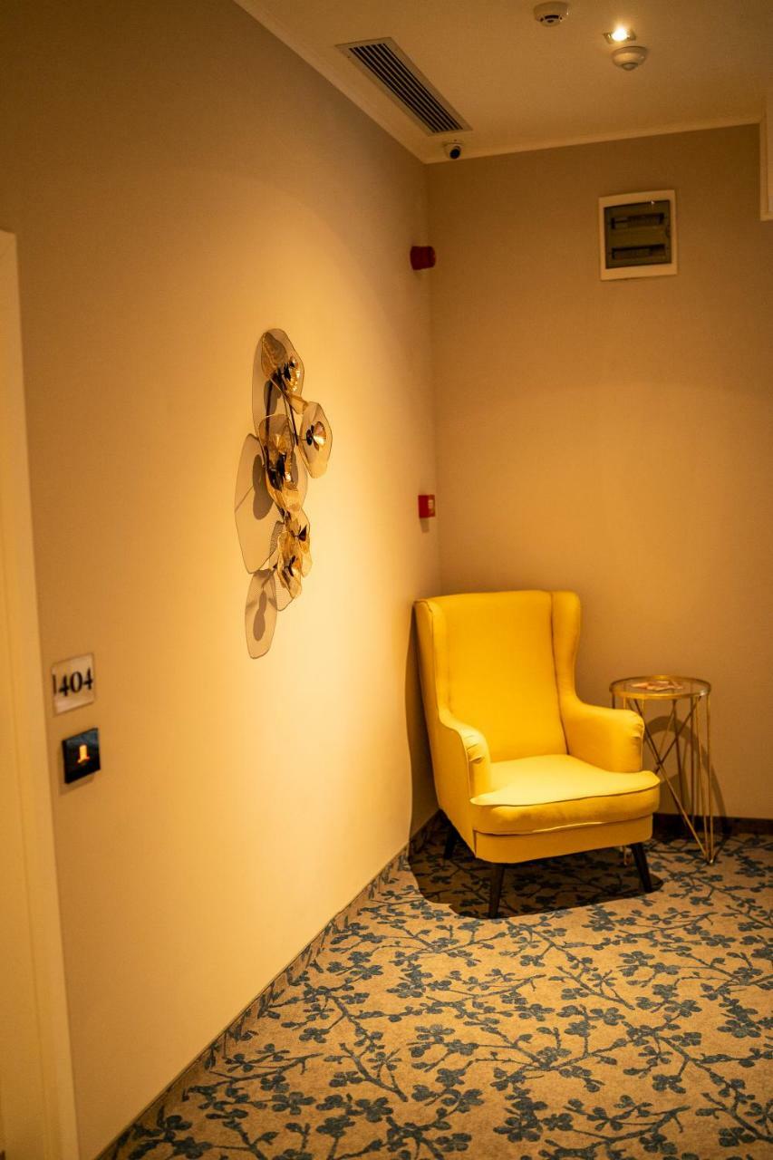 New Era Hotel Old Town Bucharest Parking With Fee Nearby Luaran gambar