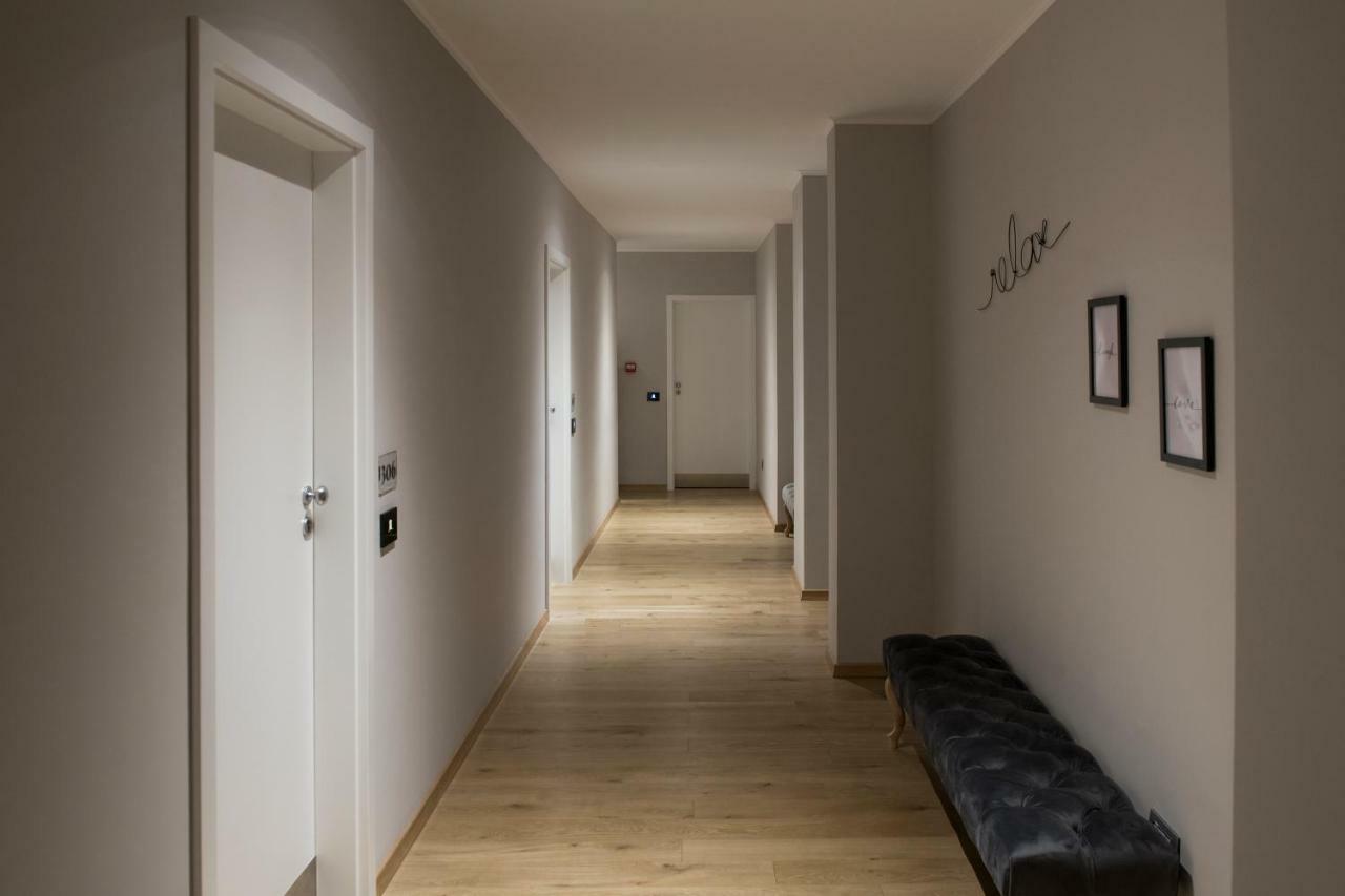 New Era Hotel Old Town Bucharest Parking With Fee Nearby Luaran gambar