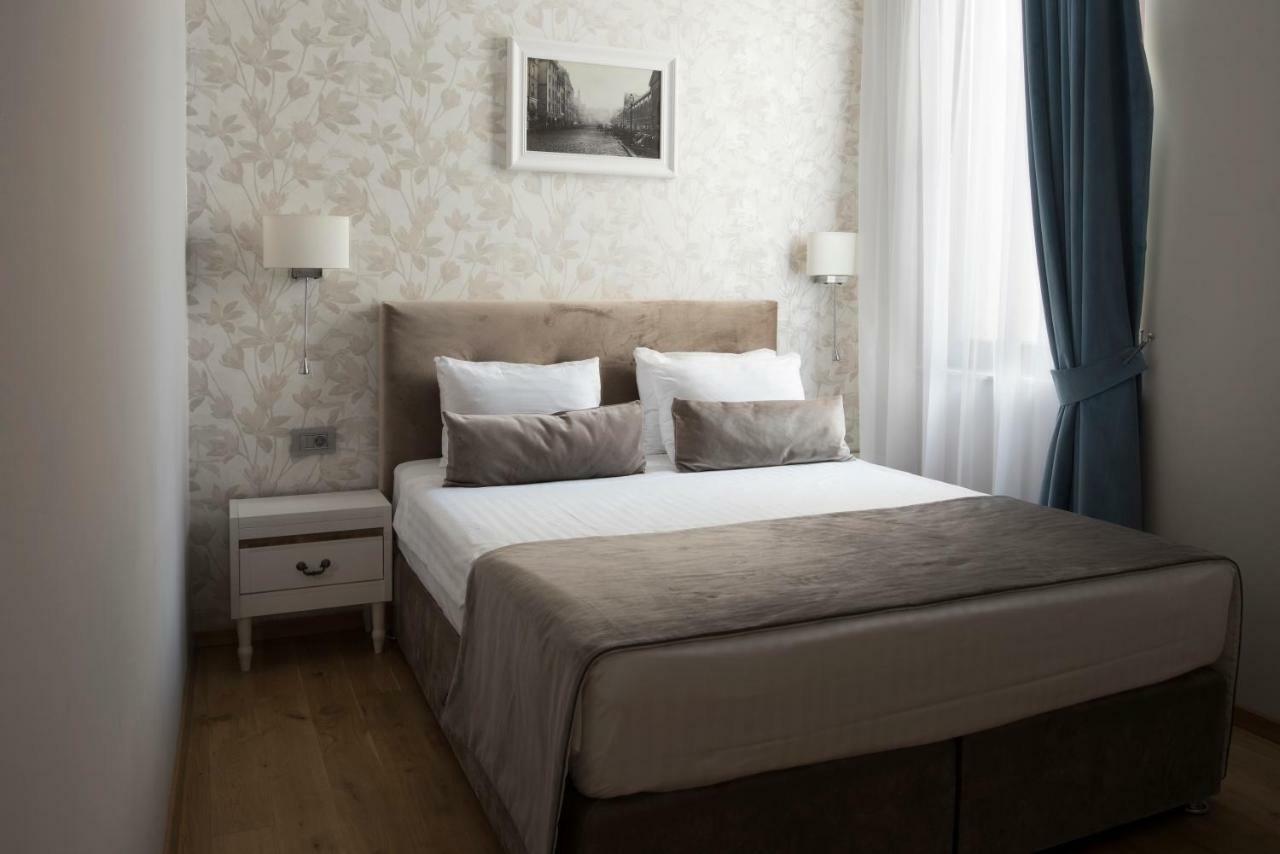New Era Hotel Old Town Bucharest Parking With Fee Nearby Luaran gambar