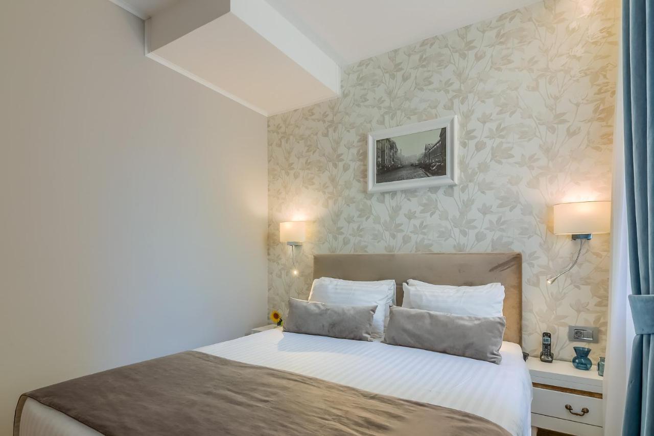 New Era Hotel Old Town Bucharest Parking With Fee Nearby Luaran gambar